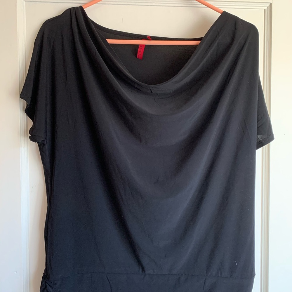 Scoopneck blouse